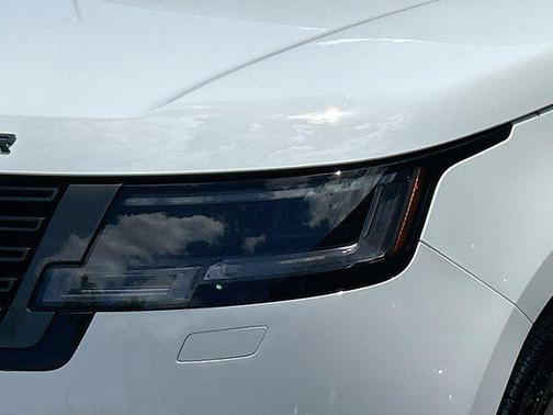 2025 Land Rover Range Rover P530 SE