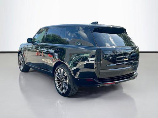 2025 Land Rover Range Rover P530 SE 7 Seat