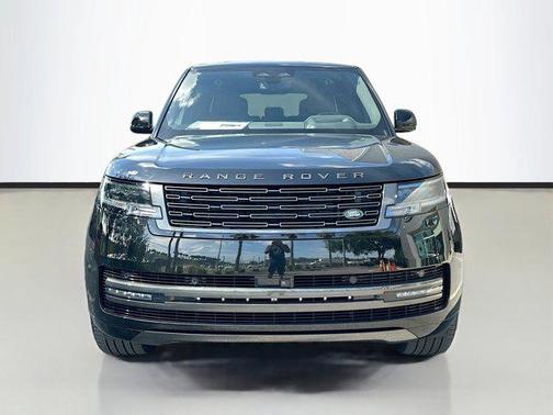 2025 Land Rover Range Rover P530 SE 7 Seat