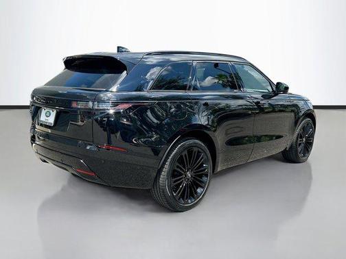 2026 Land Rover Range Rover Velar P400 Dynamic SE
