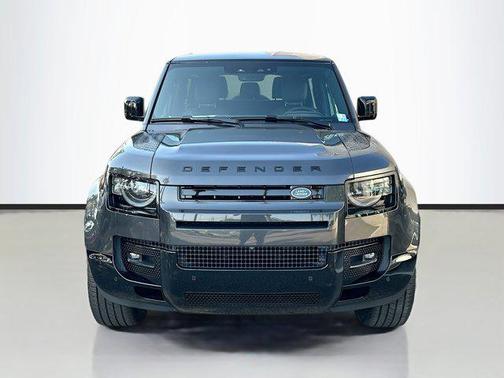 2025 Land Rover Defender 90 P400 X-Dynamic SE