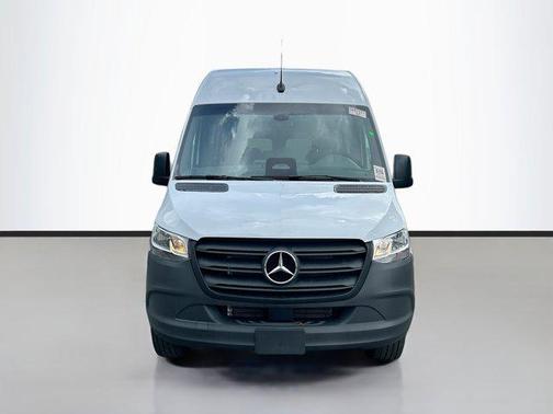 2025 Mercedes-Benz Sprinter 2500 High Roof