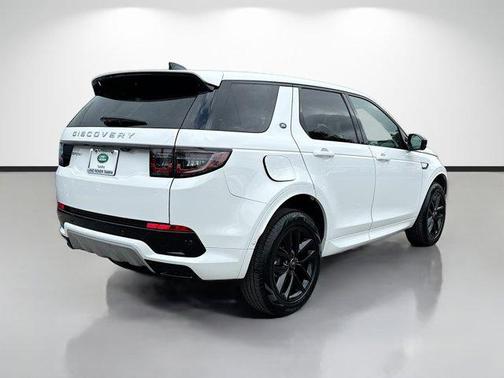 Fuji White 2025 Land Rover Discovery Sport S