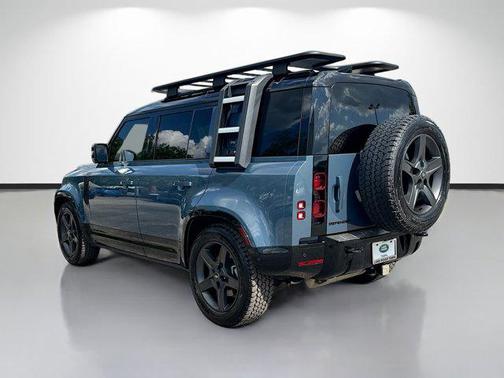 Blue Metallic 2024 Land Rover Defender 110 P400 X-Dynamic SE