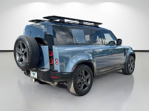 Blue Metallic 2024 Land Rover Defender 110 P400 X-Dynamic SE