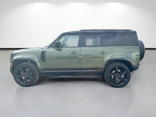 Woolstone Green Metallic 2026 Land Rover Defender P400 X-Dynamic SE