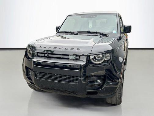 2025 Land Rover Defender 90 P400 X-Dynamic SE