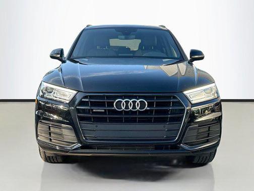 2020 Audi Q5 45 Titanium Premium
