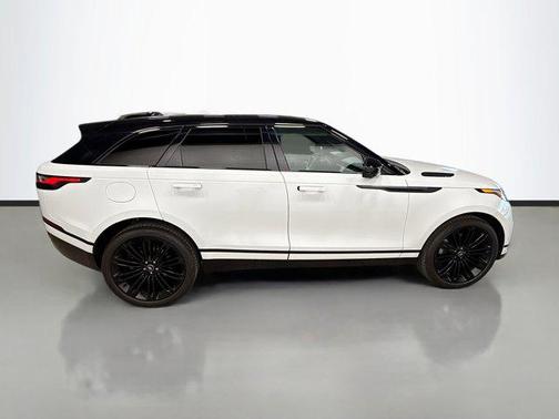 2026 Land Rover Range Rover Velar P250 SE R-Dynamic