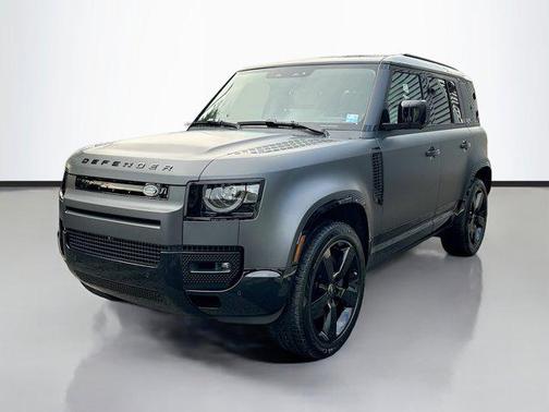2025 Land Rover Defender 110 P400 X-Dynamic SE