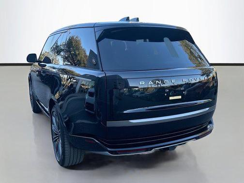 2025 Land Rover Range Rover P530 SE