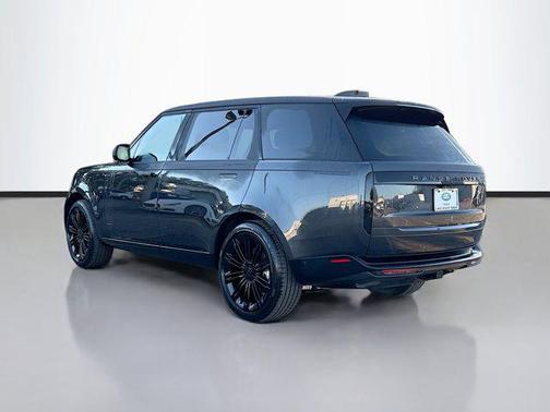 2026 Land Rover Range Rover P400 SE 7 Seat