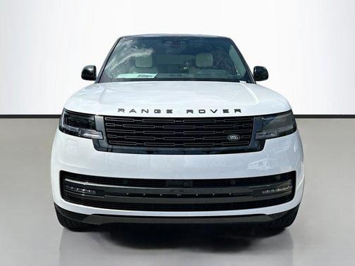 2025 Land Rover Range Rover P400 SE 7 Seat