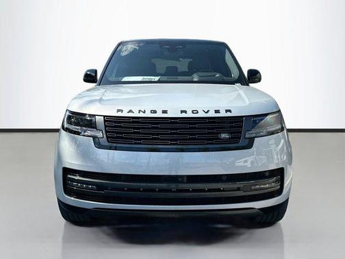 2025 Land Rover Range Rover P530 SE 7 Seat