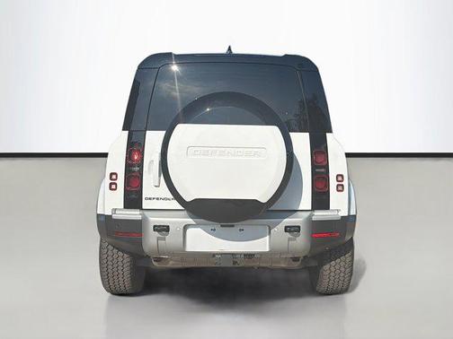 2025 Land Rover Defender 90 P300 S