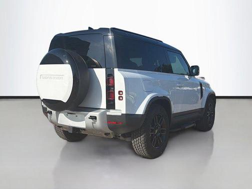2025 Land Rover Defender 90 P300 S