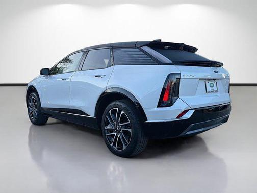 Crystal White Tricoat 2025 Cadillac OPTIQ Sport 1 AWD