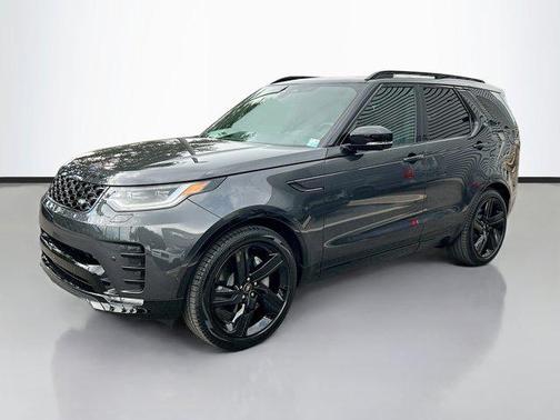 2025 Land Rover Discovery P300 Dynamic SE