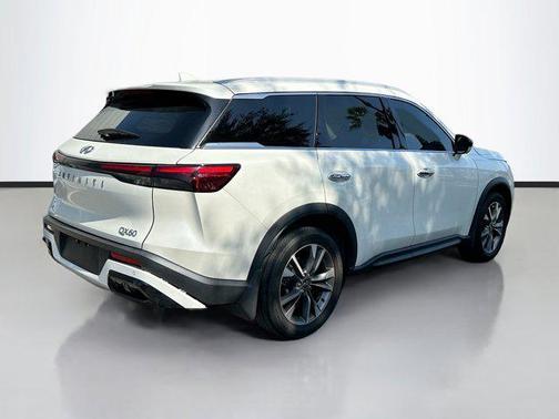 2024 INFINITI QX60 Luxe