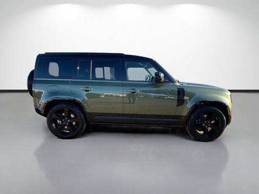 2026 Land Rover Defender P400 X-Dynamic SE
