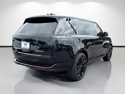 Santorini Black 2025 Land Rover Range Rover P530 SE 7 Seat