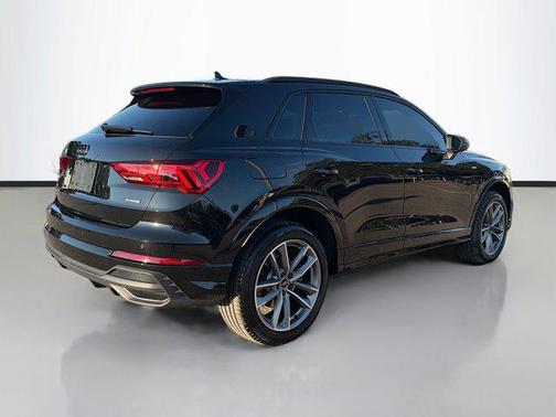 2024 Audi Q3 45 S line Premium Plus