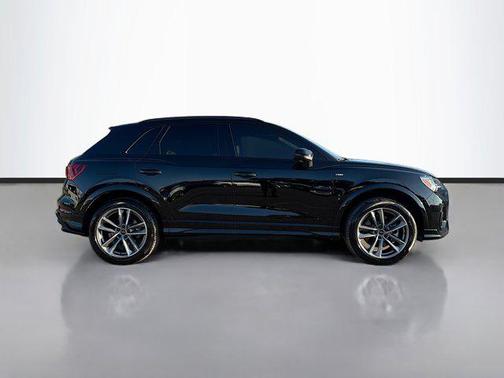 2024 Audi Q3 45 S line Premium Plus