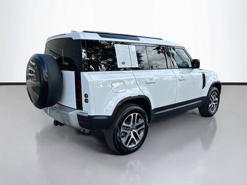 2024 Land Rover Defender 110 P400 S