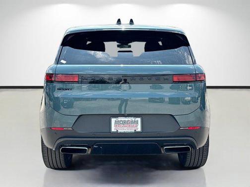 Giola Green Metallic 2024 Land Rover Range Rover Sport SE