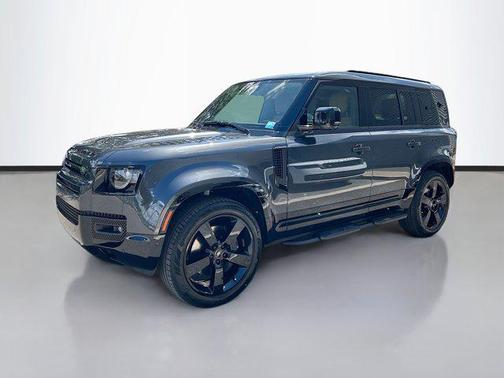 2025 Land Rover Defender 110 P400 X-Dynamic SE