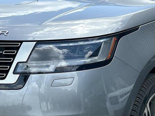 2023 Land Rover Range Rover P530 SE