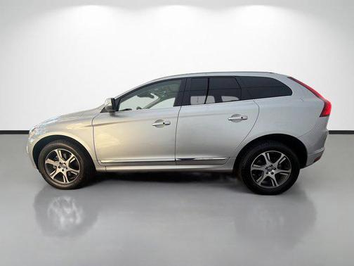 2015 Volvo XC60 T6 Platinum