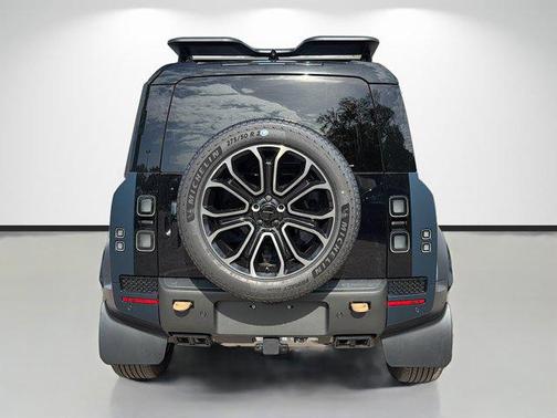 Sargasso Blue Premium Metallic 2026 Land Rover Defender P635 OCTA