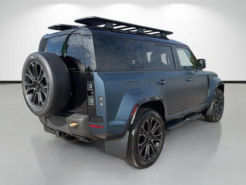 Sargasso Blue Premium Metallic 2026 Land Rover Defender P635 OCTA