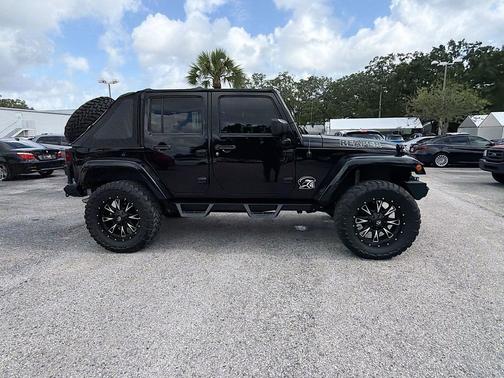 Black Clearcoat 2015 Jeep Wrangler Unlimited Sahara