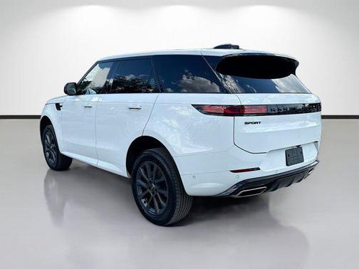 Ostuni Pearl White Metallic 2024 Land Rover Range Rover Sport SE