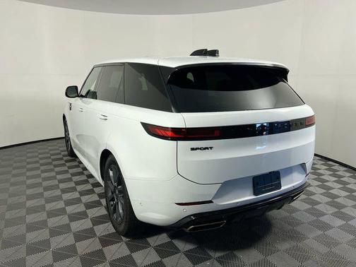 Ostuni Pearl White Metallic 2024 Land Rover Range Rover Sport SE