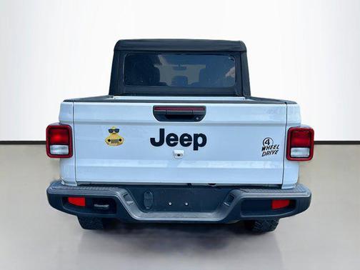 2022 Jeep Gladiator Willys 4x4