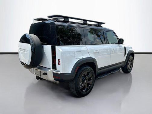 2025 Land Rover Defender 110 P300