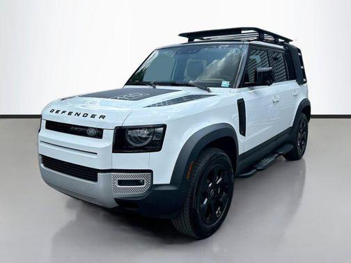 2025 Land Rover Defender 110 P300