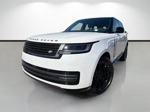 2026 Land Rover Range Rover P530 SE