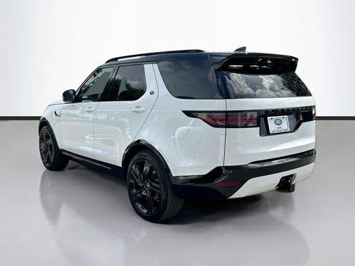 2025 Land Rover Discovery P300 Dynamic SE