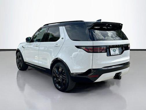 2025 Land Rover Discovery P300 Dynamic SE