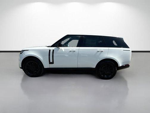 Fuji White 2026 Land Rover Range Rover P530 SE