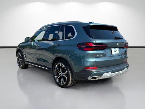 Blue Ridge Mountain Metallic 2024 BMW X5 sDrive40i