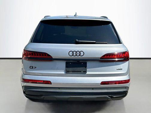 2022 Audi Q7 55 Prestige