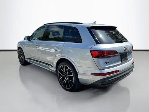 2022 Audi Q7 55 Prestige