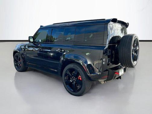 2025 Land Rover Defender 110 P400 X