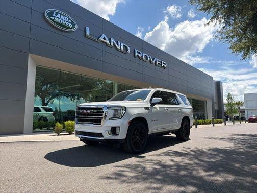 White Frost Tricoat 2021 GMC Yukon SLT