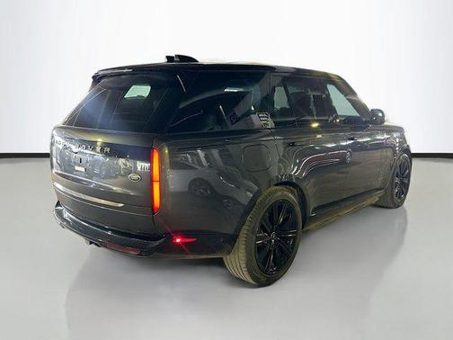 2023 Land Rover Range Rover P400 SE